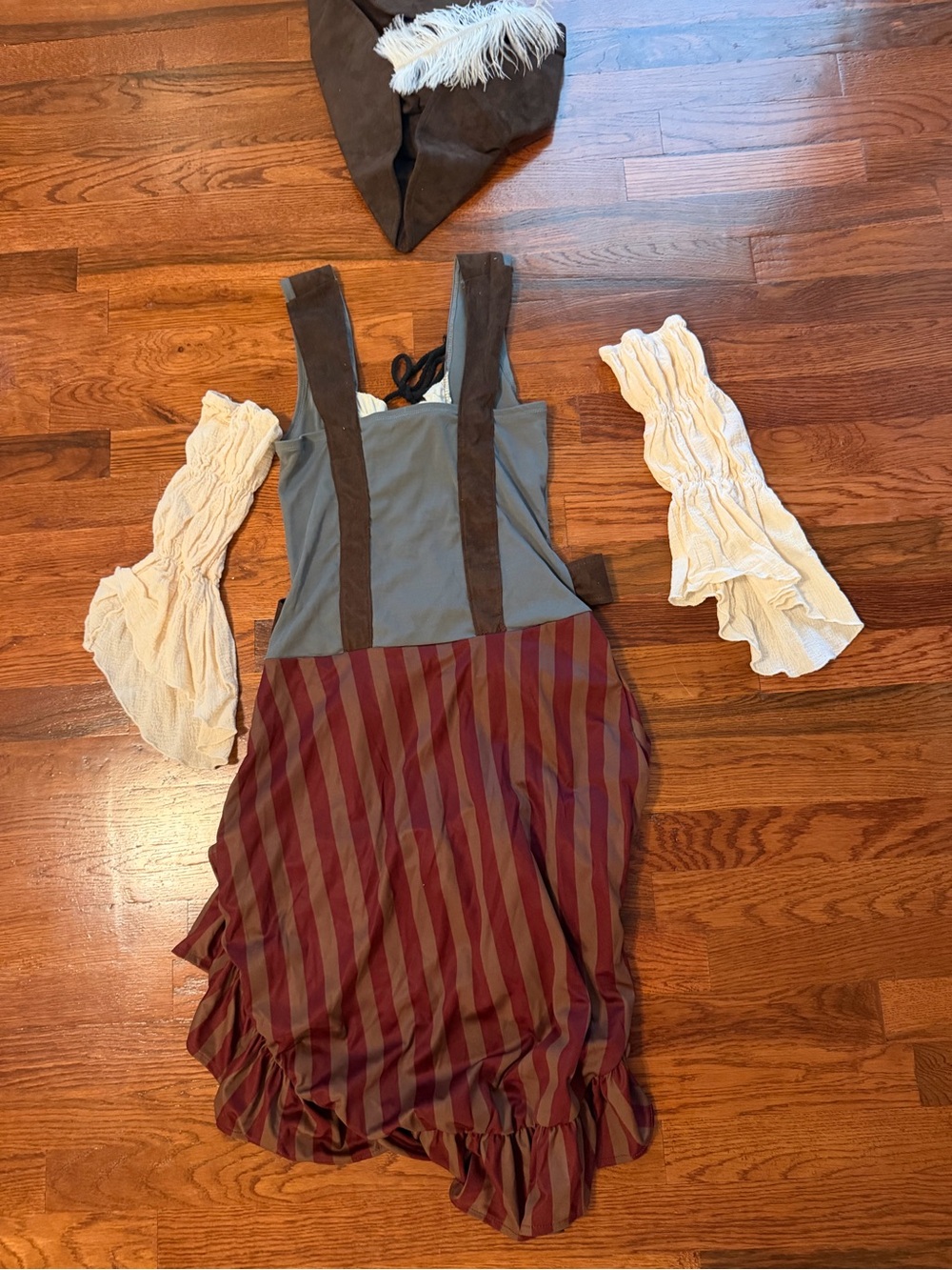 Women’s Burgundy & Brown Pirate Costume Dress with Hat Medium - Picture 2 of 3